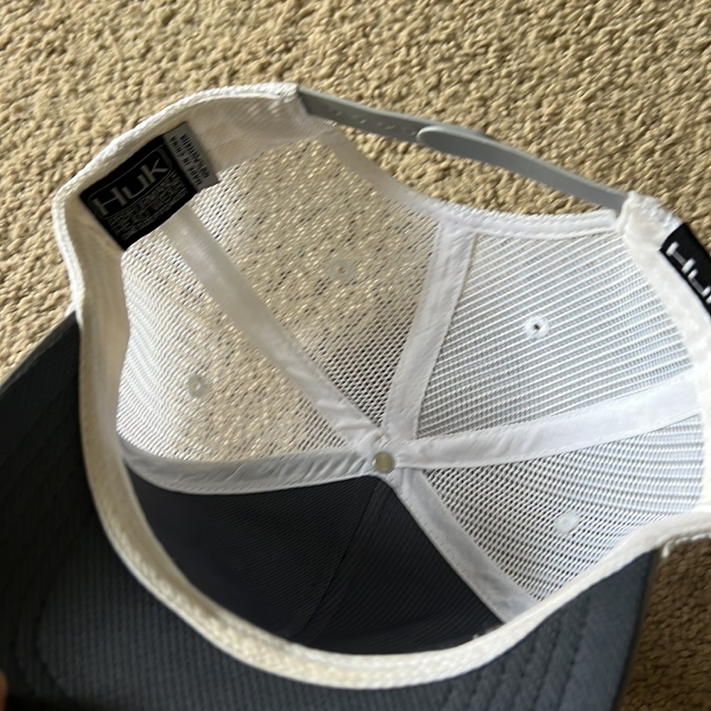 HUK SnapBack hat - Picture 3 of 3
